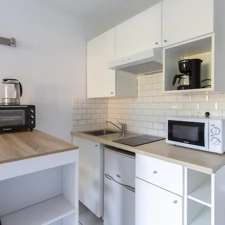 Apartment Furnished Studio With Air-conditioning And Resident Wifi Quiet Privileged Juan-les-Pins